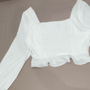 Cropped full sleeve top